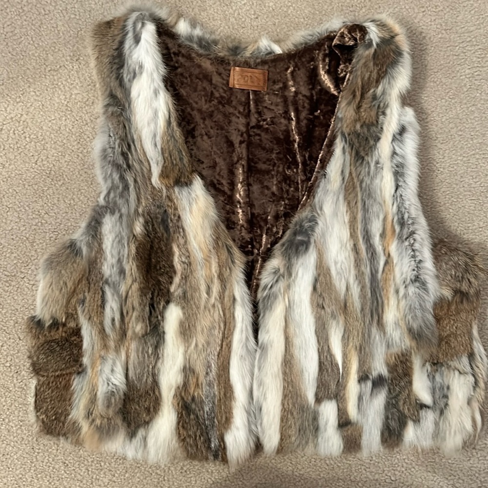 POL fur vest